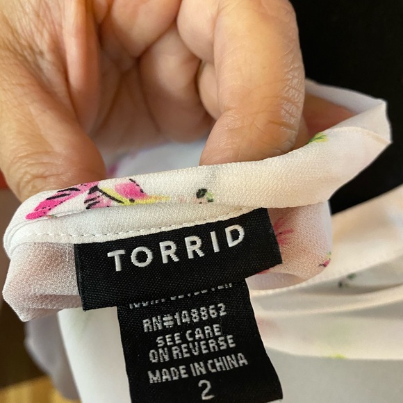 Torrid plus size top - Picture 5 of 5